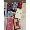Image 3 : Rubbermaid drawer with womens wallets