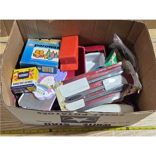 Box of misc kitchen supplies