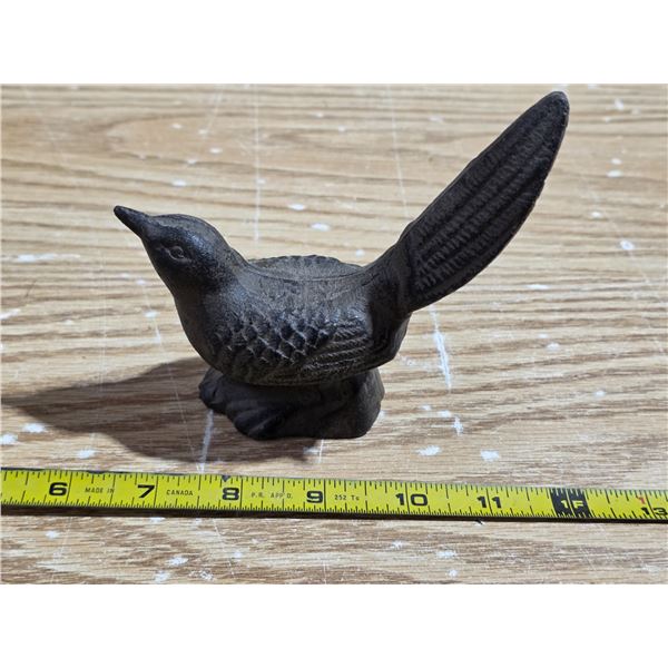 Cast iron bird paper weight- 5"L