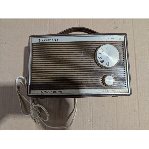 Vintage Power Operated Transette Radio (not tested)