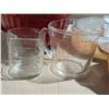 Image 2 : Lot of Pyrex Glassware (Measuring Cup, Pyrex Dish, and etc.)
