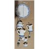 Image 1 : Very Unique Hanging Art Décor (White and Blue Porcelain Plate and Tea Pot Set)