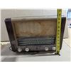 Image 6 : Vintage Power Operated Radio Rogers Majestic (Not tested)