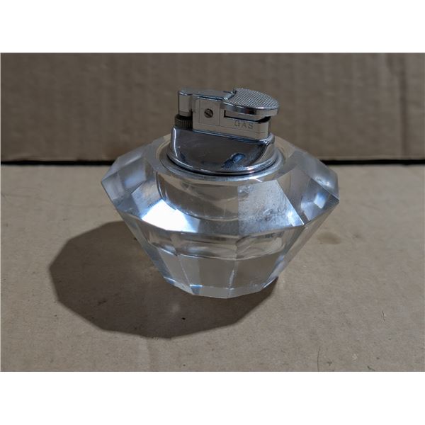 Working Crystal base Made in Japan Lighter