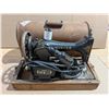Image 1 : Vintage Singer Sewing Machine W/ Wood Carry Case (Not Tested)