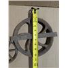 Image 3 : (2) Vintage Wheel Pulleys (1) Marked "SMARTS"