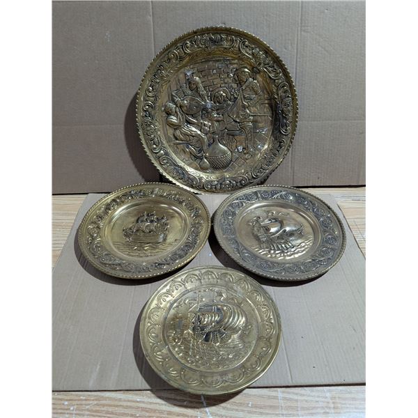 (4) Vintage Made in England Brass Tone Or Coloured Wall Plaques (3) Small