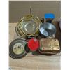 Image 2 : Box of Vintage Items (Econo-Mizer, pail, Tins, and etc.)