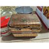 Image 4 : Box of Vintage Items (Econo-Mizer, pail, Tins, and etc.)