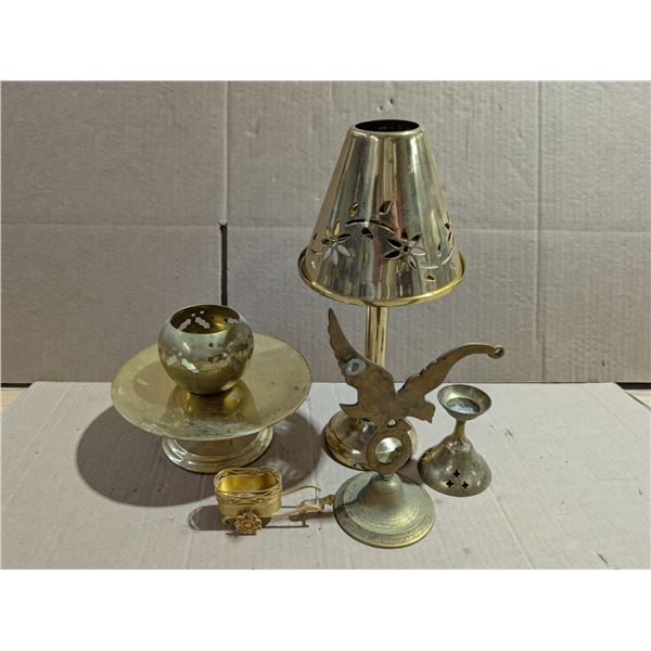 lot of Vintage Brass Décor (Lamp Design, Eagle, stand, and etc.)
