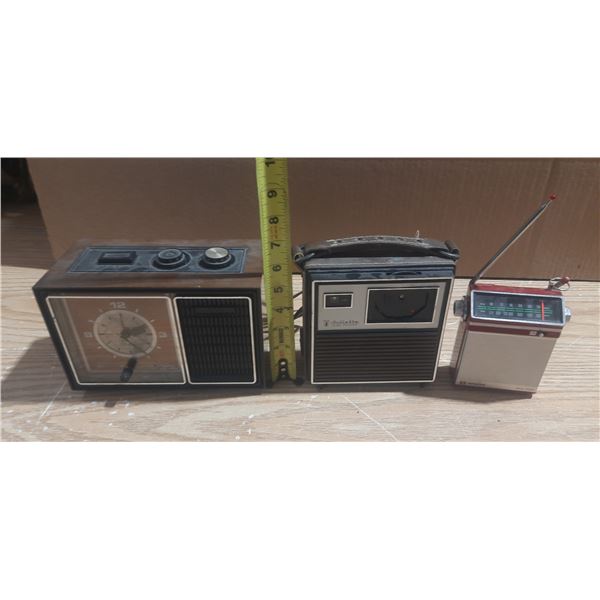 (3) Vintage portable radios. (Untested)