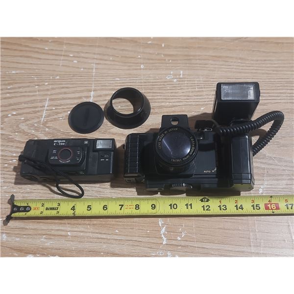 (2) Vintage Cameras. (Untested)