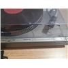 Image 7 : (3) Vintage Turntable.