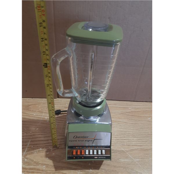 Vintage 1970s Osterizer Imperial Cycle Blend blender in avocado green and chrome. (Untested)