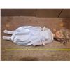Image 1 : 2 ft bridal doll