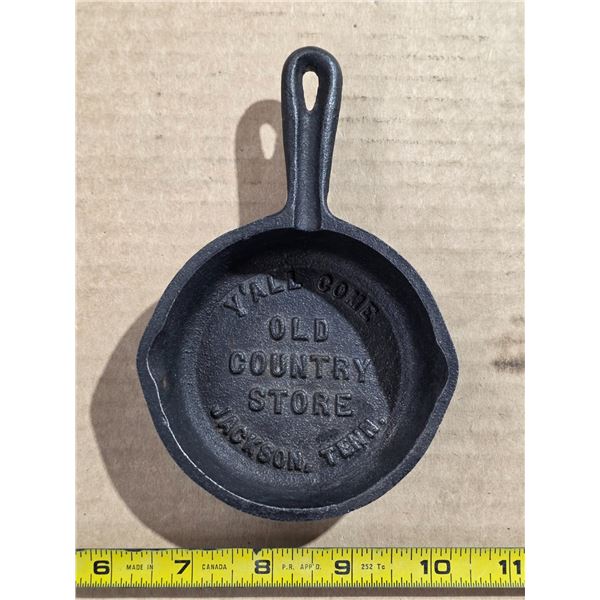 Old country store mini cast iron frying pan