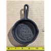 Image 1 : Old country store mini cast iron frying pan