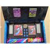 Image 2 : 200+ pokemon cards, 2 promo's and accessories in a case