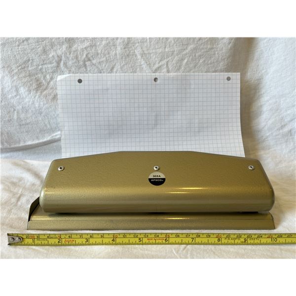3 hole punch - works.
