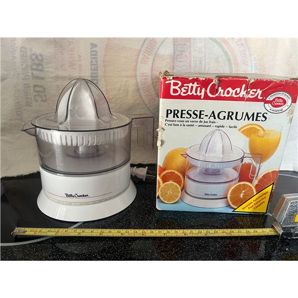 Citrus Juicer.