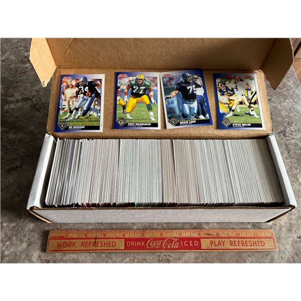 Score 1991 NFL Football cards. Unsure if complete. Bo Jackson.