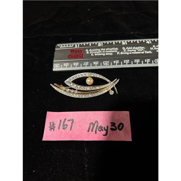 2.5” rhinestone and pearl gold tone brooch – no markings. Some very small stones m