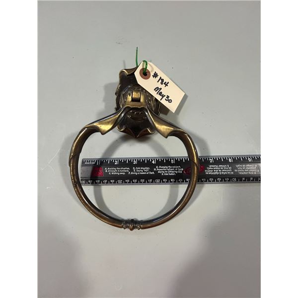 metal towel holder