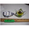 Image 1 : Vintage Blown Glass Flower Tea Pot Paper weight Plus Beise Germany 1919 Pottery Tea Bag Dish