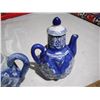 Image 4 : (3) Fancy Ceramic China Tea Pots