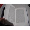 Image 5 : 2005 Hard Cover Elizabeth 1 Book W/ Case