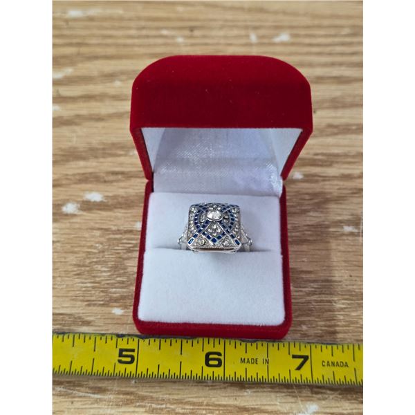 Size 7 decorative ring