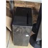 Image 2 : Speaker and base- untested