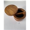 Image 1 : Wooden container