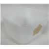 Image 2 : Vintage Pyrex 501-B Butterfly Gold 1 ½ c Refrigerator Dish