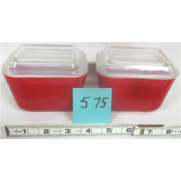 (2) Vintage Pyrex Bright Red Refrigerator Dishes w/ 501-C Clear Ribbed Lids