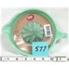 Image 1 : NEW Jadeite Juicer w/ Handle