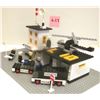 Image 4 : Vintage 1975 Lego #585 POLICE HEADQUARTERS