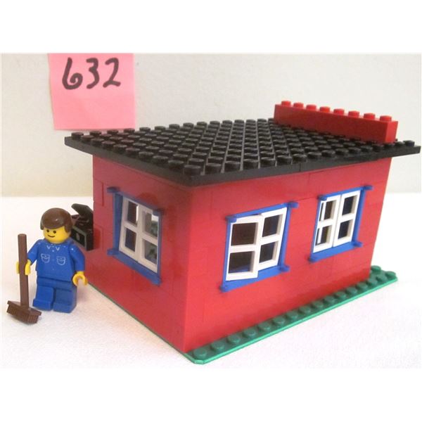 Vintage 1979 Lego #361 GARAGE - Town