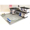 Image 4 : Vintage 1983 Lego #6384 POLICE STATION 378 pc