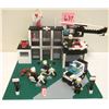 Image 1 : Vintage 1986 Lego #6386 POLICE COMMAND BASE 358 pc