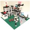 Image 2 : Vintage 1986 Lego #6386 POLICE COMMAND BASE 358 pc