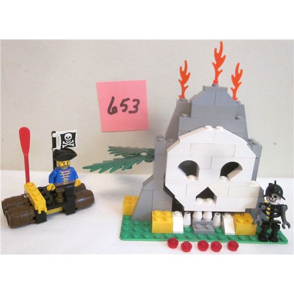 Vintage 1996 Lego Pirate Set #6248 VOLCANO ISLAND