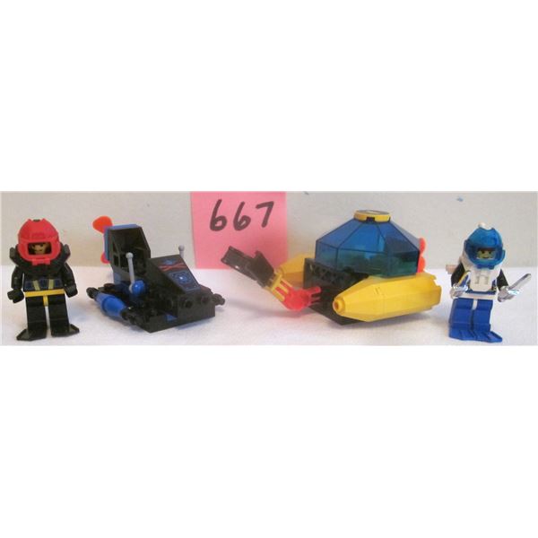 (2) Vintage 1995 Lego Set - #6115 Aquashark SCOUT & #6125 Aquanaut SEA SPRINT 9