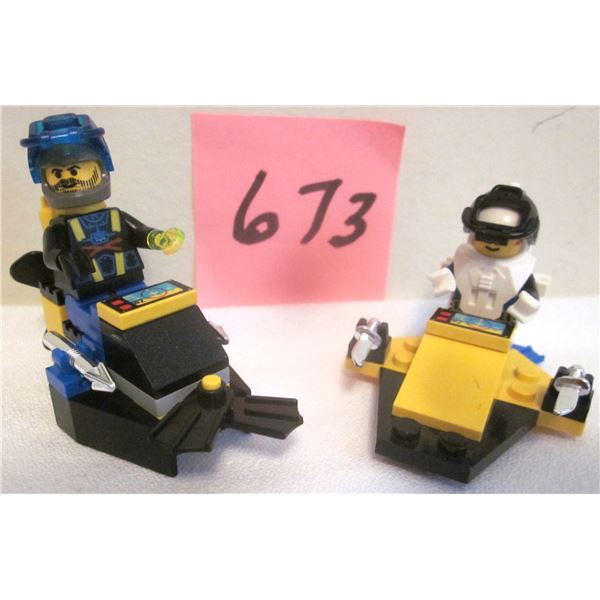 (2) Vintage 1996 Lego Sets - #1806 Aquanaut UNDER WATER SCOOTER & #6100 Aquashark DART
