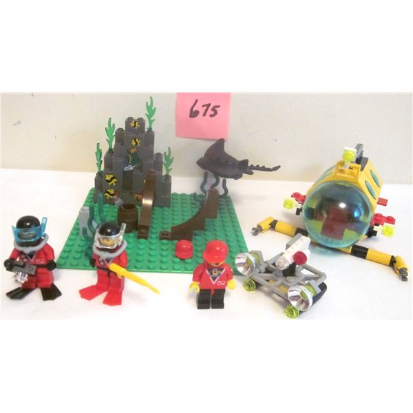 Vintage 1997 Lego #6492 STING RAY EXPLORER
