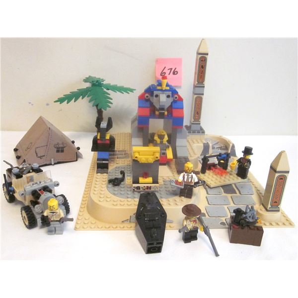 Vintage 1998 Lego #5978 SPHYNX SECRET SURPRISE