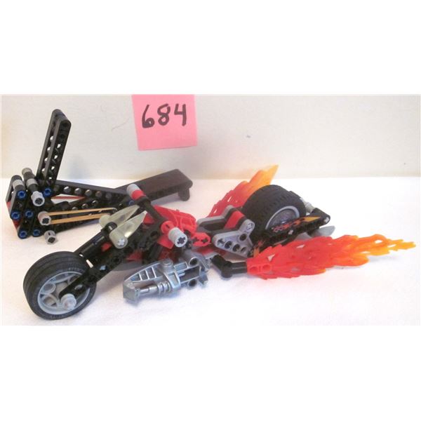 Vintage 2005 Lego Racers Set #8645 MUSCLE SLAMMER BIKE