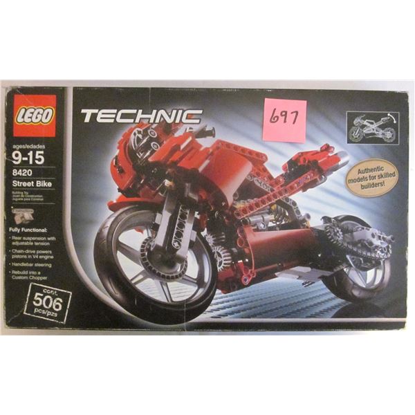 Vintage 2005 Technic Lego #8420 STREET BIKE w/ Original Box & Instructions