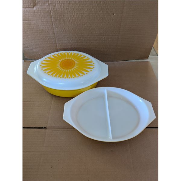 (2) Yellow Pyrex Dishes 1 1/2Q Tray and Floral Design
