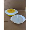 Image 1 : (2) Yellow Pyrex Dishes 1 1/2Q Tray and Floral Design